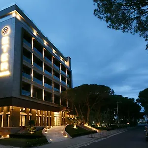 Eter Hotel Golem (Tirana)